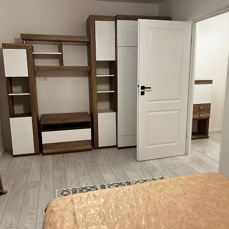 Apartament English Home 2 Camere Brassó Kültér fotó